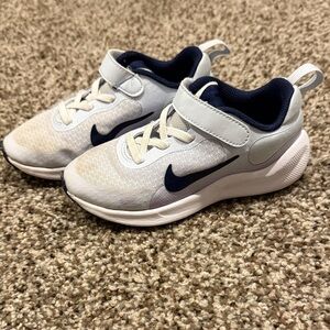 Nike Kids Navy and Light Blue Sneakers